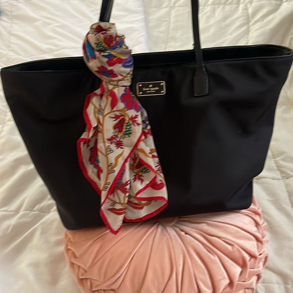 Oscar de la rents floral silk scarf - Picture 2 of 7